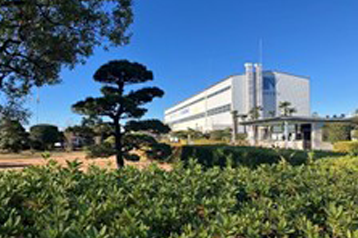 緑化を推進する明電舎太田事業所